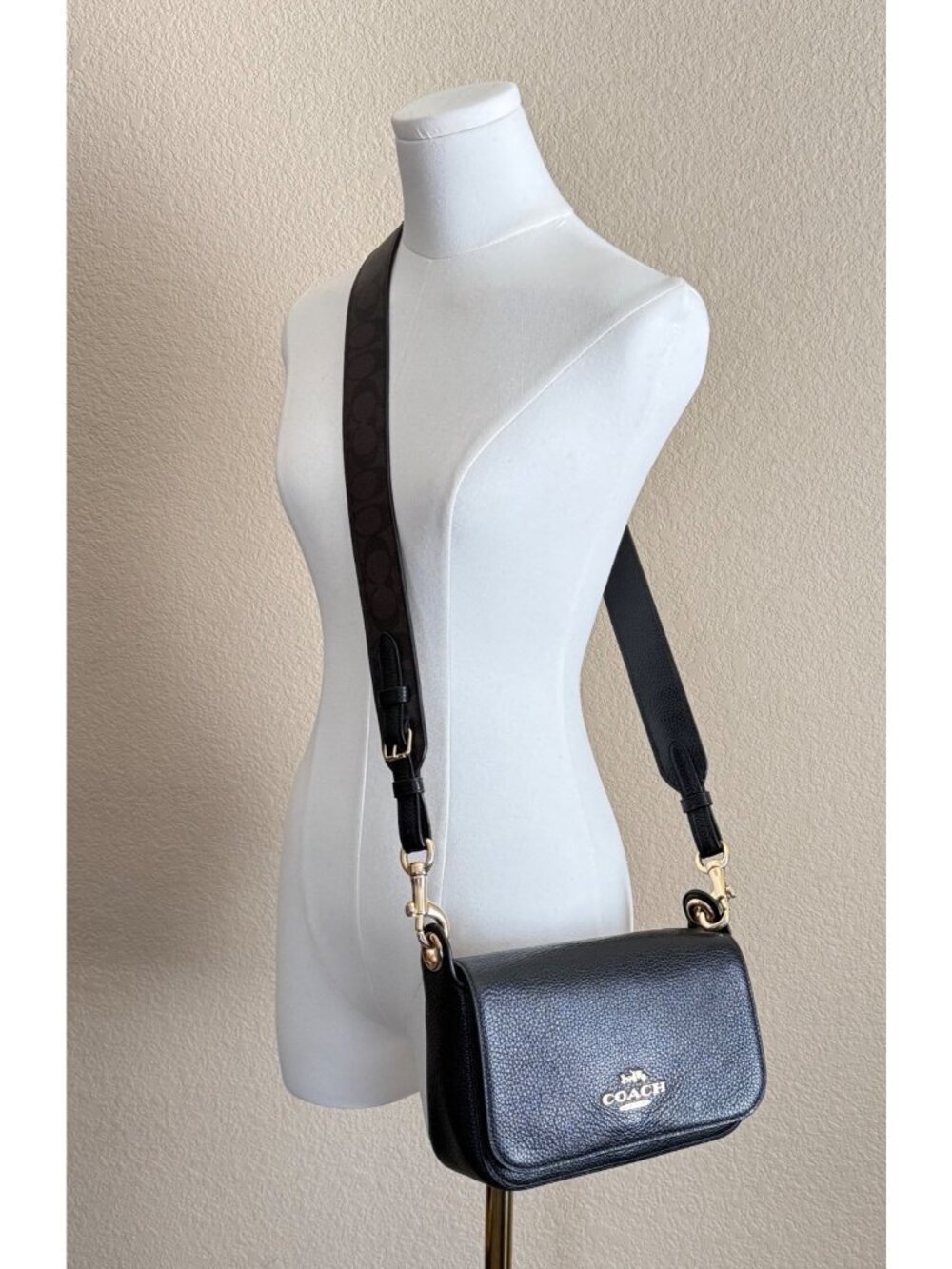 COACH Jess Messenger Bag Small Pebbled Leather Black - Picture 5 of 13